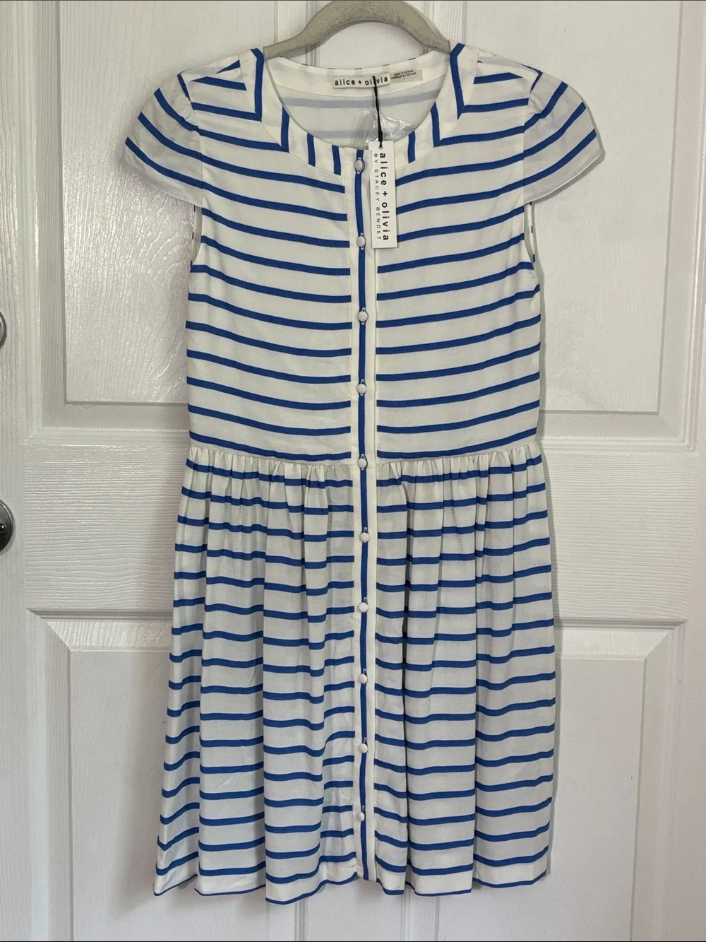 alice and olivia blue and white dress + & Karisse Cap Sleeve Mock Neck Mini Wo STEPHEN LAWRENCE LTD China Measurements Measurements from size 0 Length DAISY TIERED RUFFLE MINI DRESS